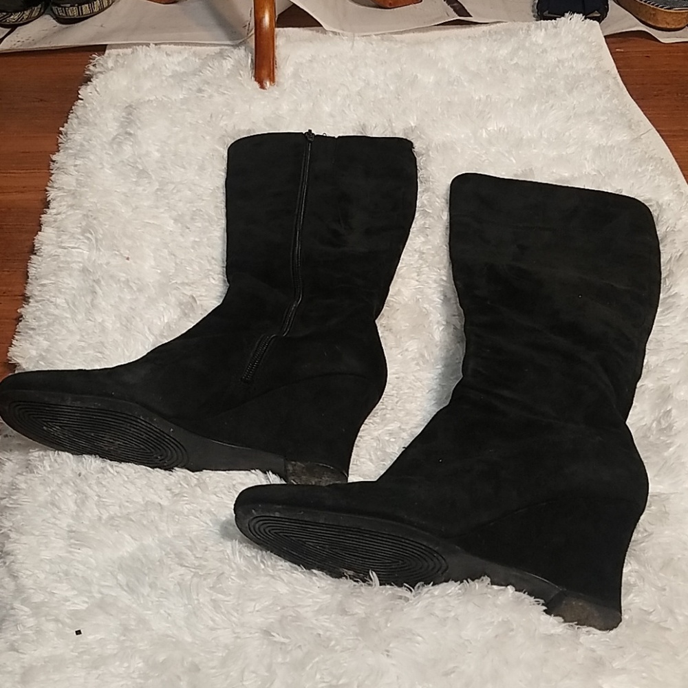 Boots‎